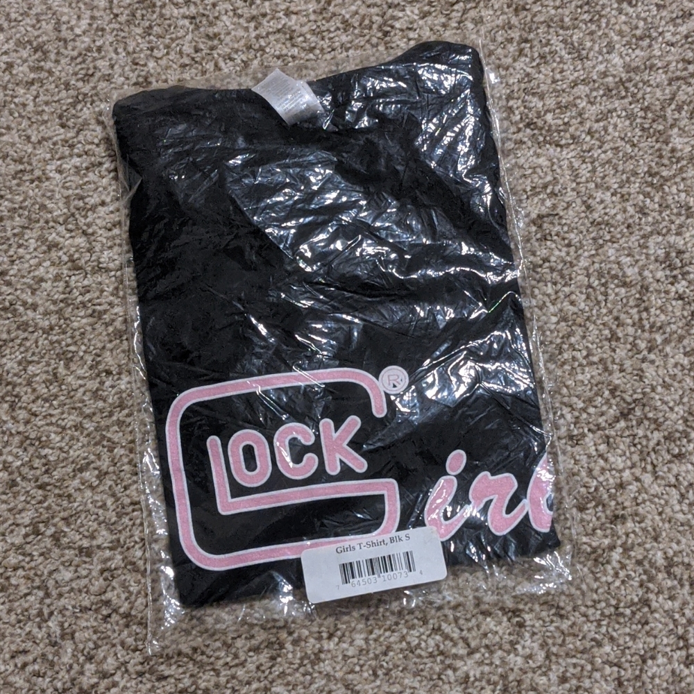GLOCK Novelty Tee Short Sleeve Sz Small Black and Pink - Picture 6 of 6